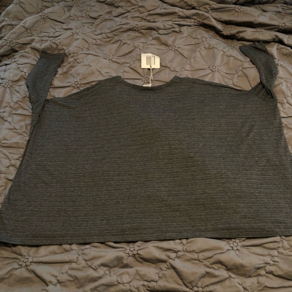Lilith long sleeve top. - Picture 2 of 2